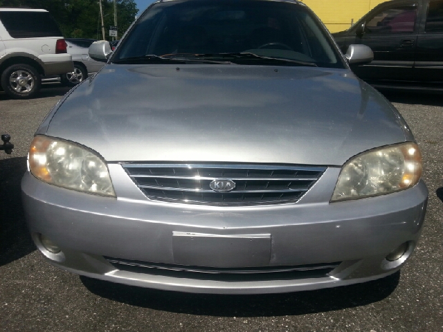 Kia Spectra 2004 photo 2