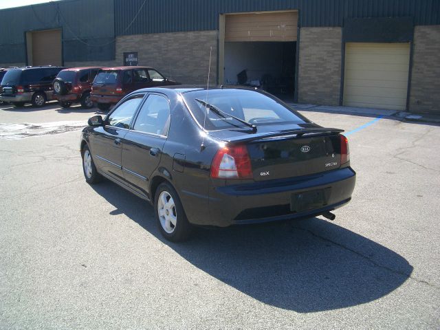 Kia Spectra 2004 photo 2