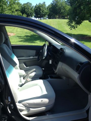 Kia Spectra 2005 photo 4