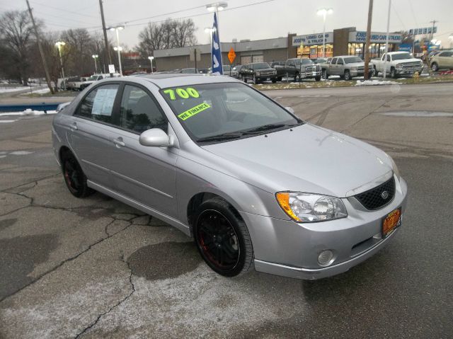 Kia Spectra 2005 photo 4