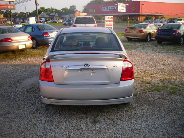 Kia Spectra 2005 photo 3