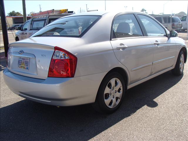 Kia Spectra 2006 photo 2