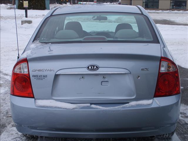Kia Spectra 2006 photo 4