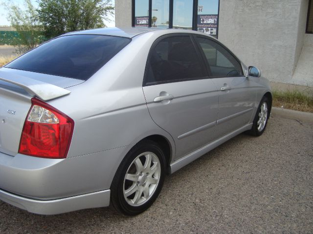 Kia Spectra 2006 photo 2