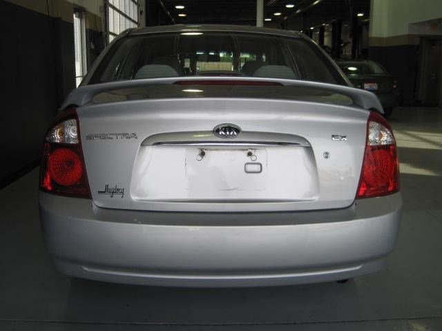Kia Spectra 2006 photo 1