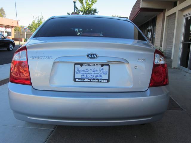 Kia Spectra 2006 photo 3