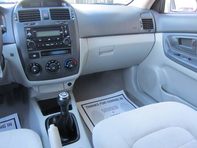 Kia Spectra 2006 photo 5