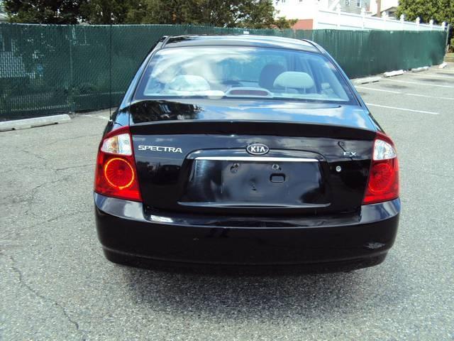 Kia Spectra 2006 photo 3