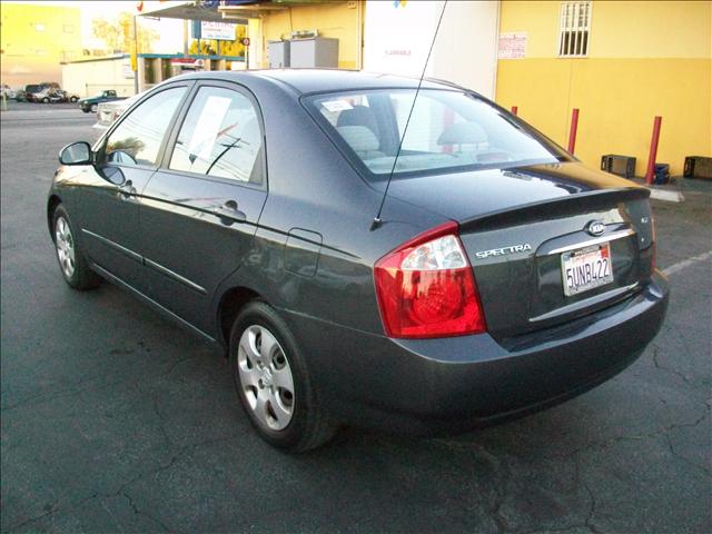 Kia Spectra 2006 photo 1