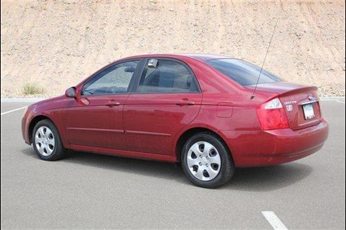 Kia Spectra 2006 photo 2