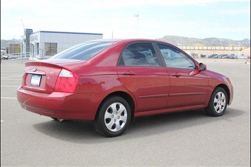 Kia Spectra 2006 photo 4