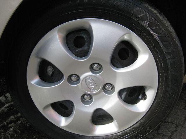 Kia Spectra 2006 photo 3