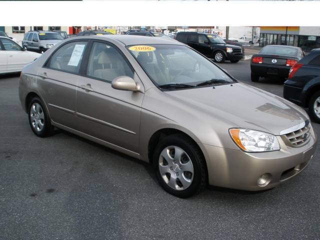 Kia Spectra 2006 photo 2