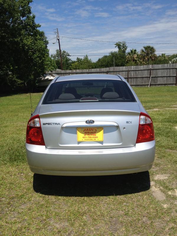 Kia Spectra 2006 photo 1