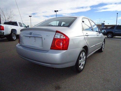 Kia Spectra 2006 photo 2