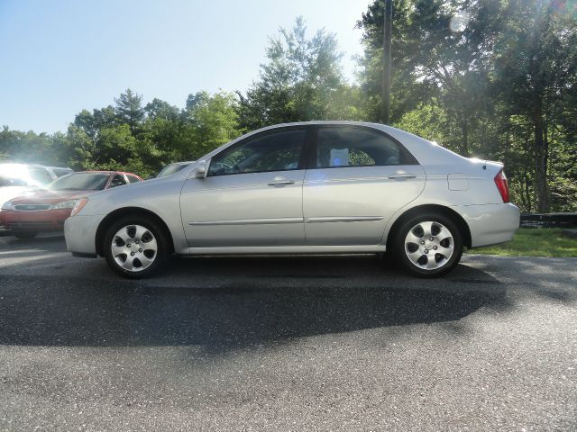 Kia Spectra 2006 photo 1