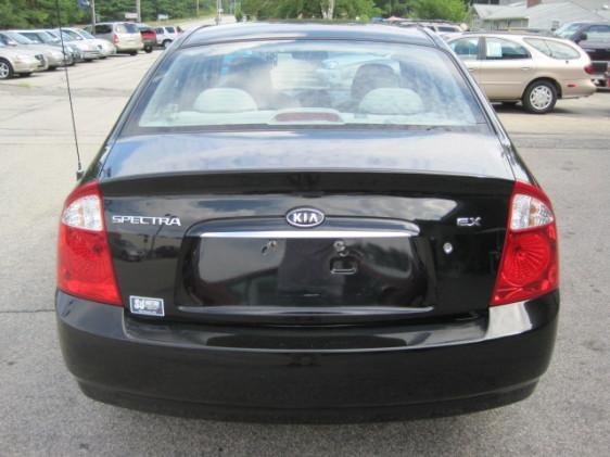 Kia Spectra 2006 photo 3