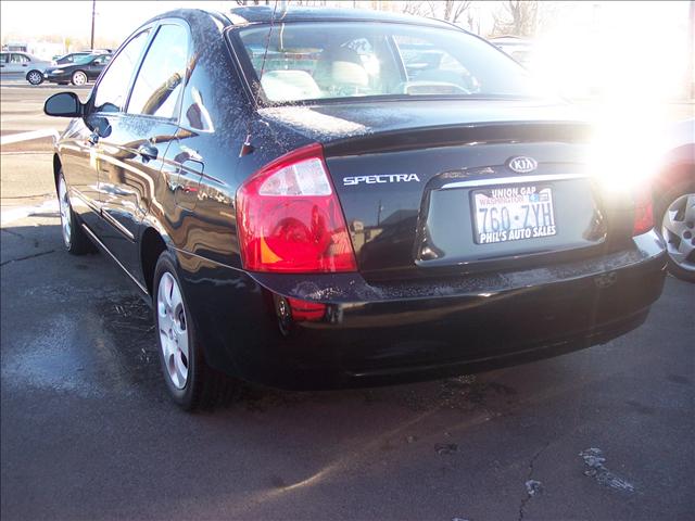 Kia Spectra 2006 photo 3