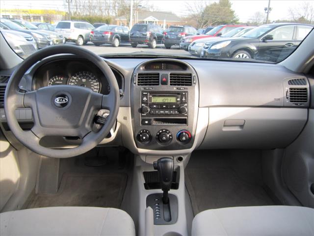 Kia Spectra 2006 photo 3