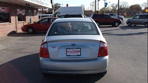 Kia Spectra 2006 photo 3