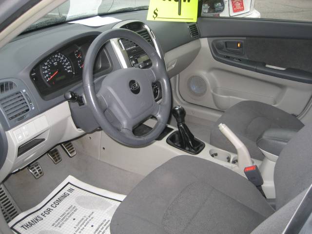 Kia Spectra 2006 photo 1