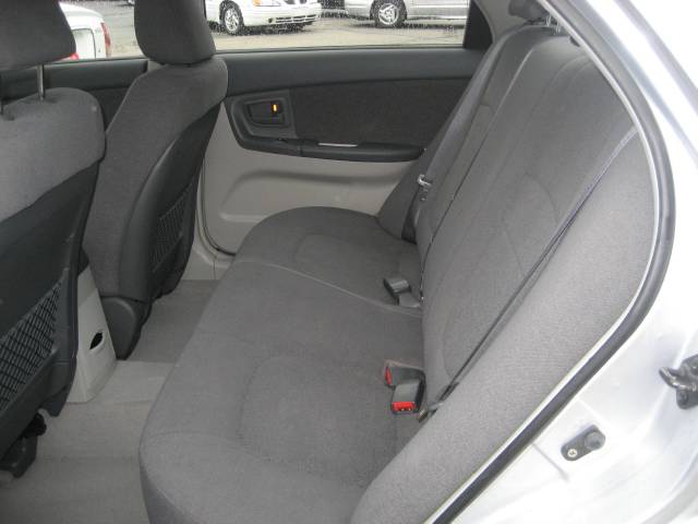 Kia Spectra 2006 photo 2