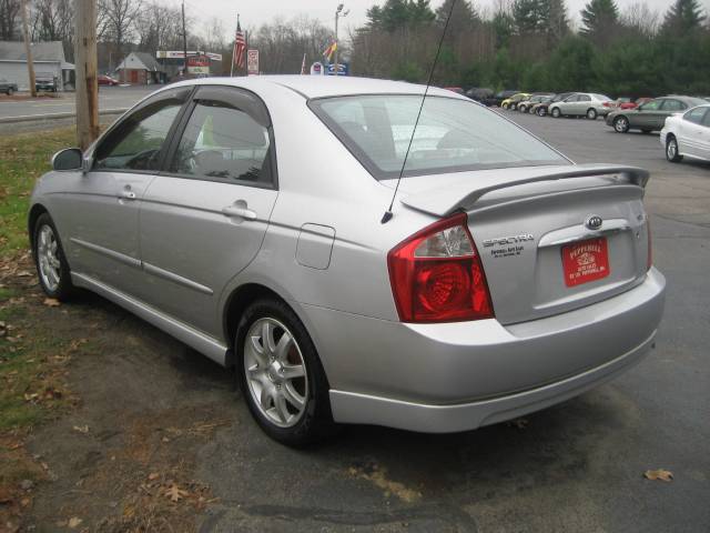 Kia Spectra 2006 photo 3