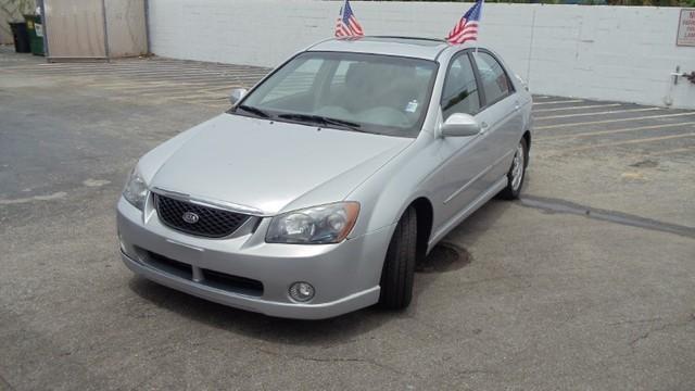 Kia Spectra 2006 photo 1