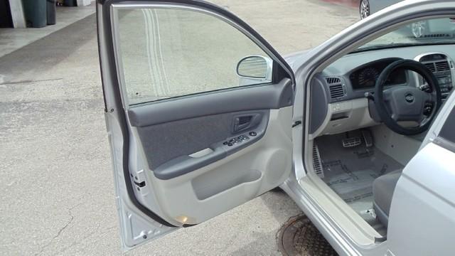 Kia Spectra 2006 photo 5