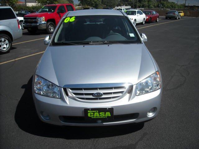 Kia Spectra 2006 photo 1