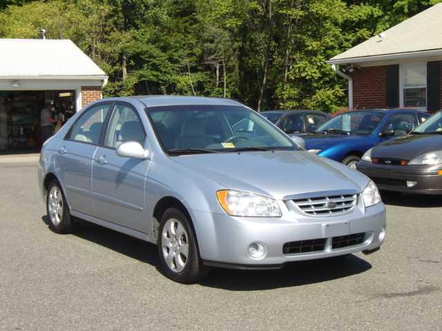 Kia Spectra 2006 photo 2