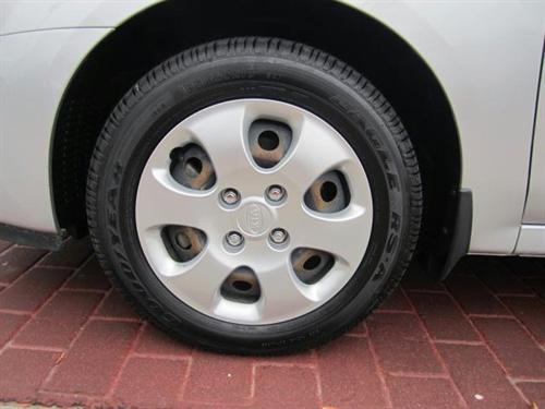 Kia Spectra 2006 photo 3