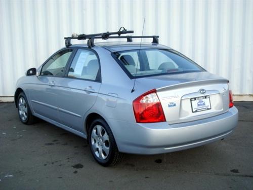 Kia Spectra 2006 photo 4