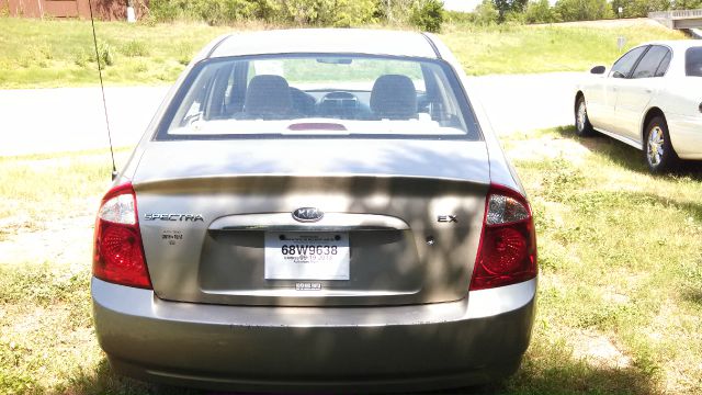 Kia Spectra 2006 photo 3