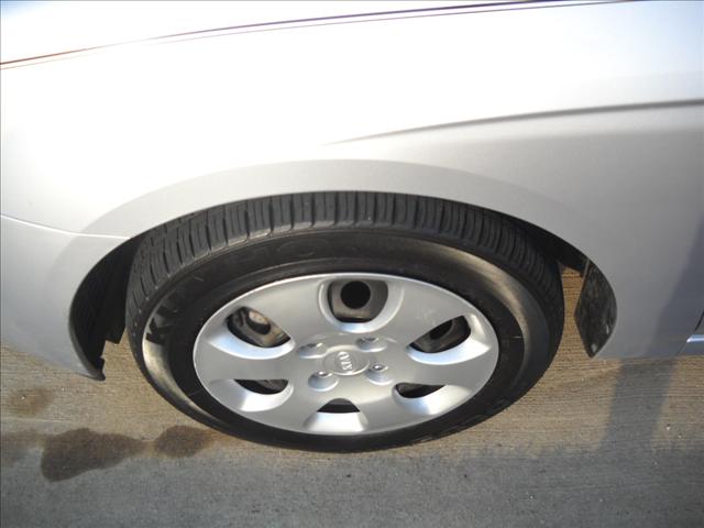 Kia Spectra 2006 photo 3