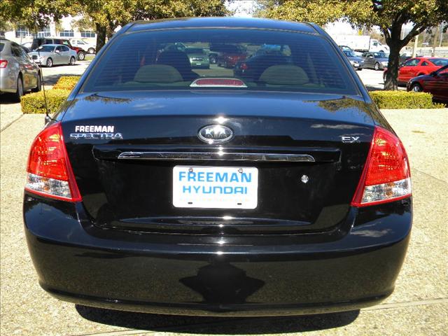 Kia Spectra 2008 photo 2