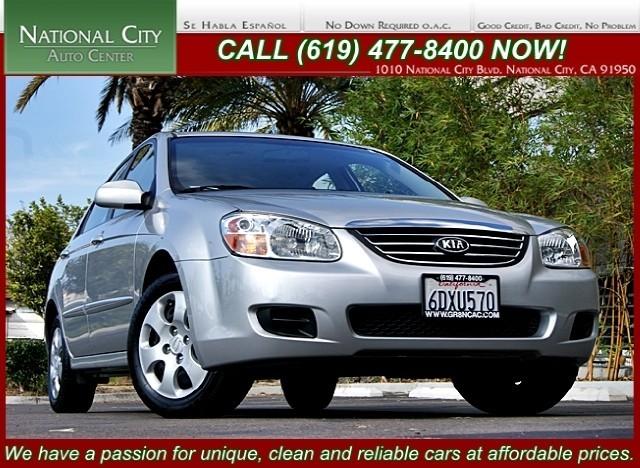 Kia Spectra PURE Sedan