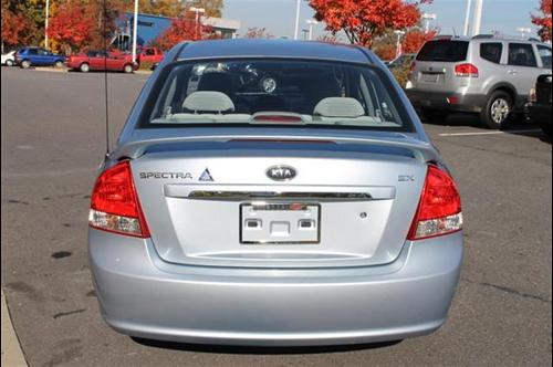 Kia Spectra 4WD Eddie Bauer Other