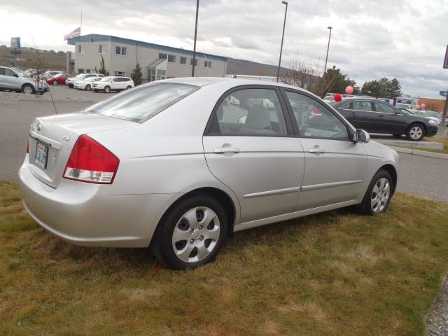 Kia Spectra 2008 photo 3