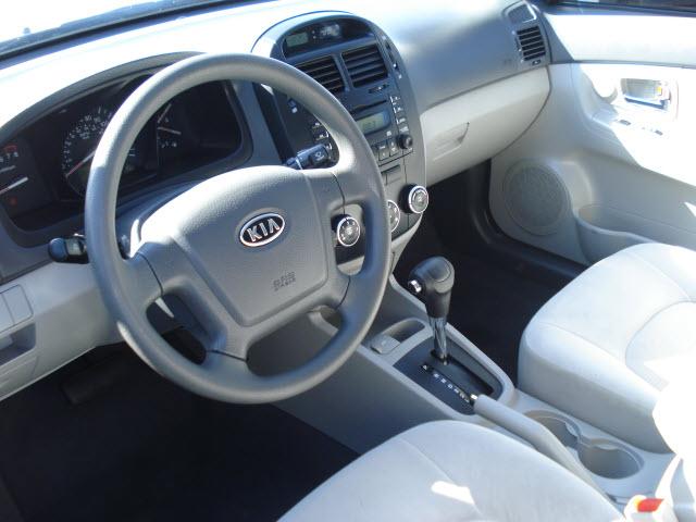 Kia Spectra 2009 photo 4
