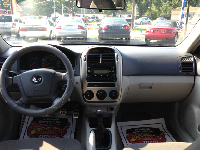 Kia Spectra5 2005 photo 1