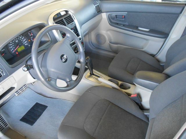 Kia Spectra5 2006 photo 1