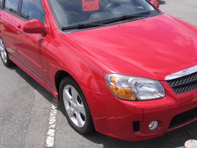Kia Spectra5 Base Hatchback