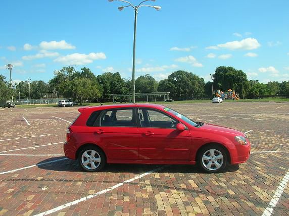 Kia Spectra5 2008 photo 3