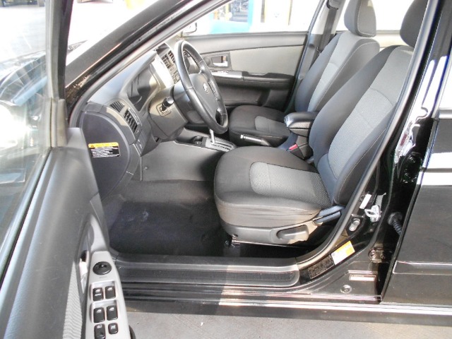 Kia Spectra5 2009 photo 2
