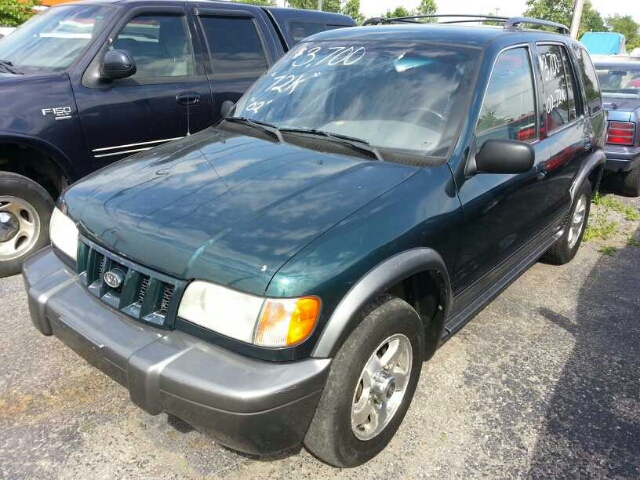 Kia Sportage XLE Van SUV