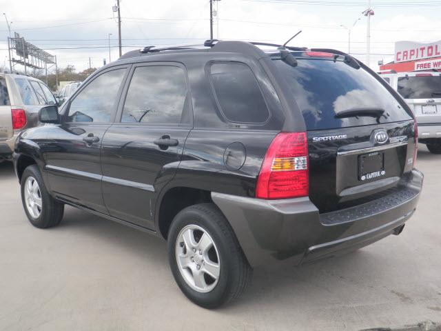 Kia Sportage 2008 photo 2