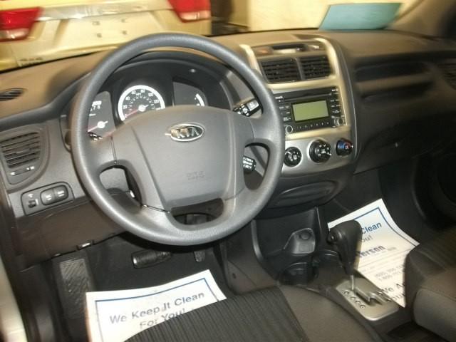 Kia Sportage 2010 photo 2