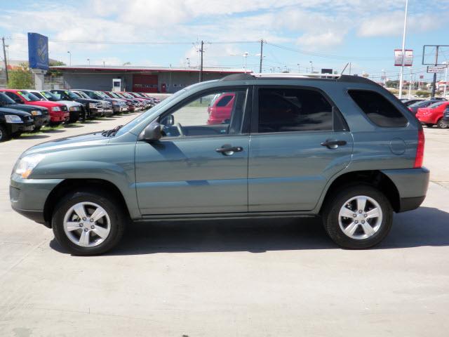 Kia Sportage 2010 photo 1