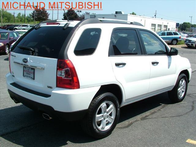 Kia Sportage 2010 photo 1